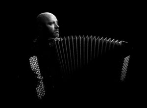 ACCORDEON 1 B_W Lionel Suarez_(c) GERALD FLEURY